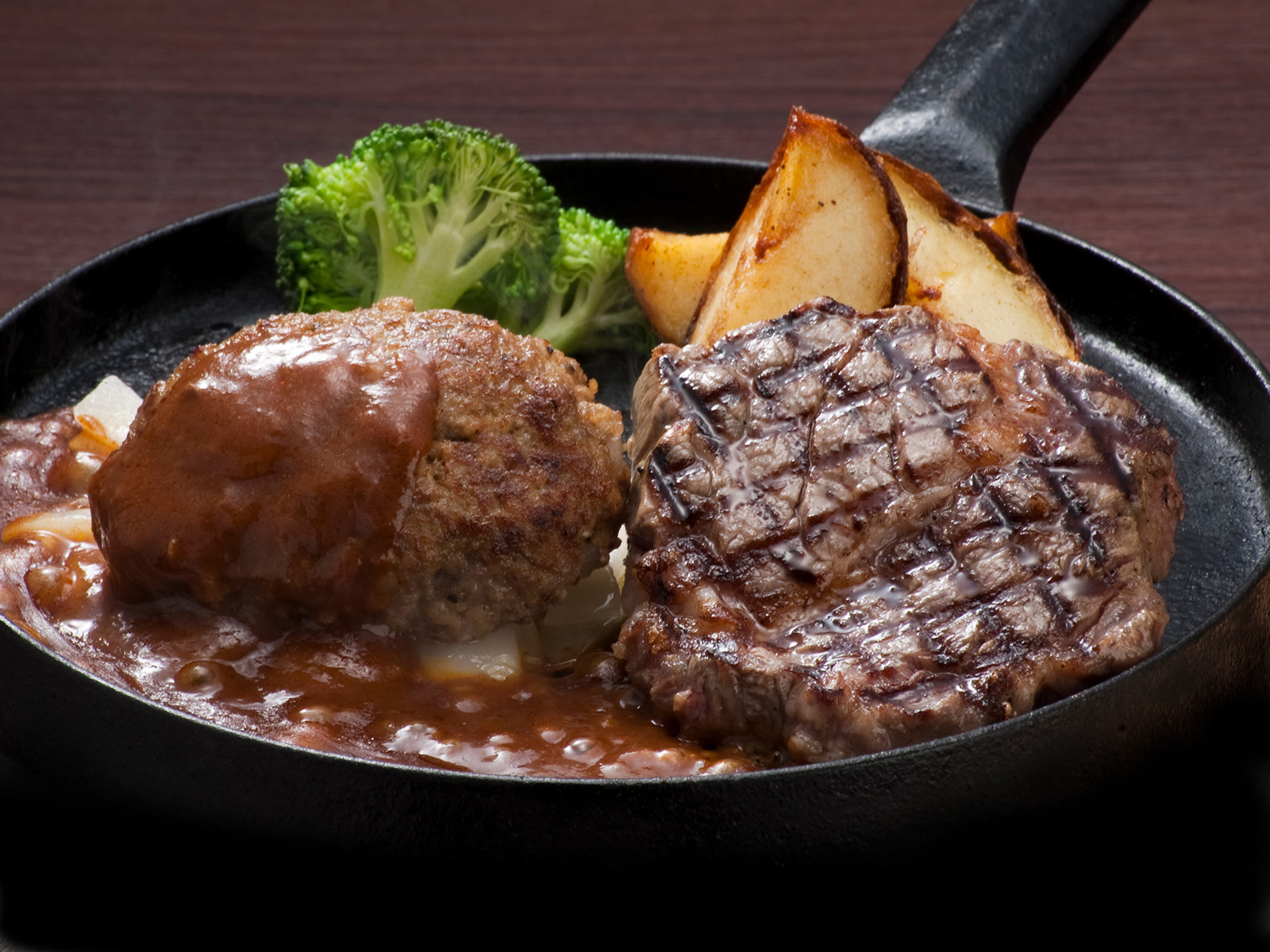 プレミアムリブロースとジューシーバーグコンビ